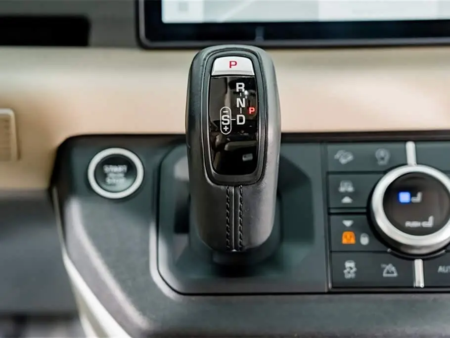 Land Rover Defender 2021 — Şəkil 17/20