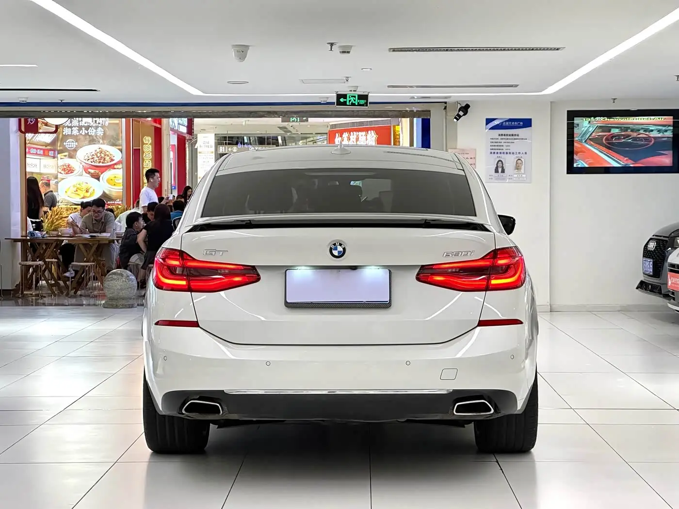 BMW 6 Series GT 2019 — Фото 6/20