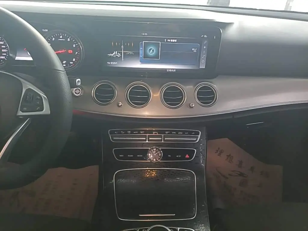 Mercedes-Benz E-Class 2017 — Фото 13/20