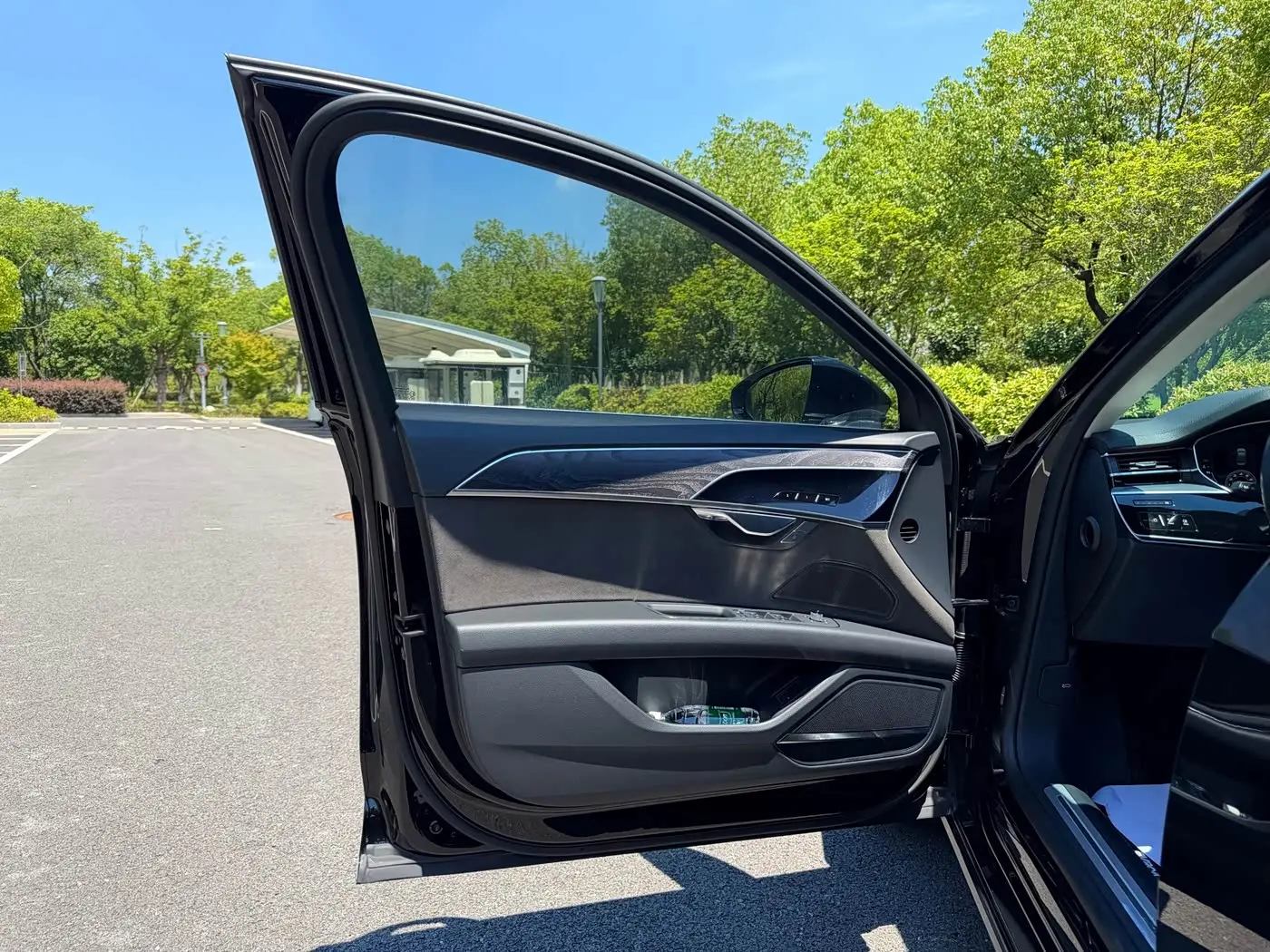 Audi A8 2021 — Photo 20/20