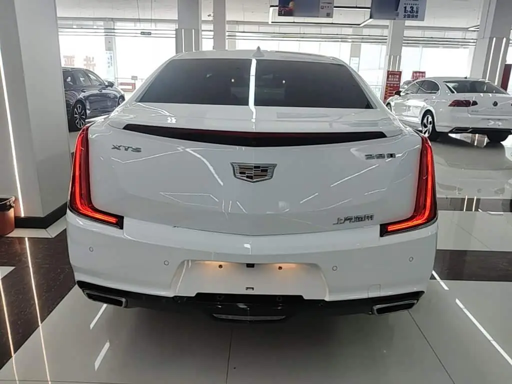 Cadillac XTS 2018 — Фото 5/19