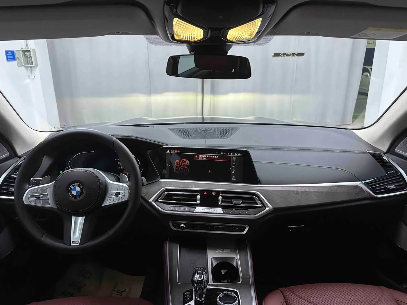 BMW X5 2023 — Фото 8/15