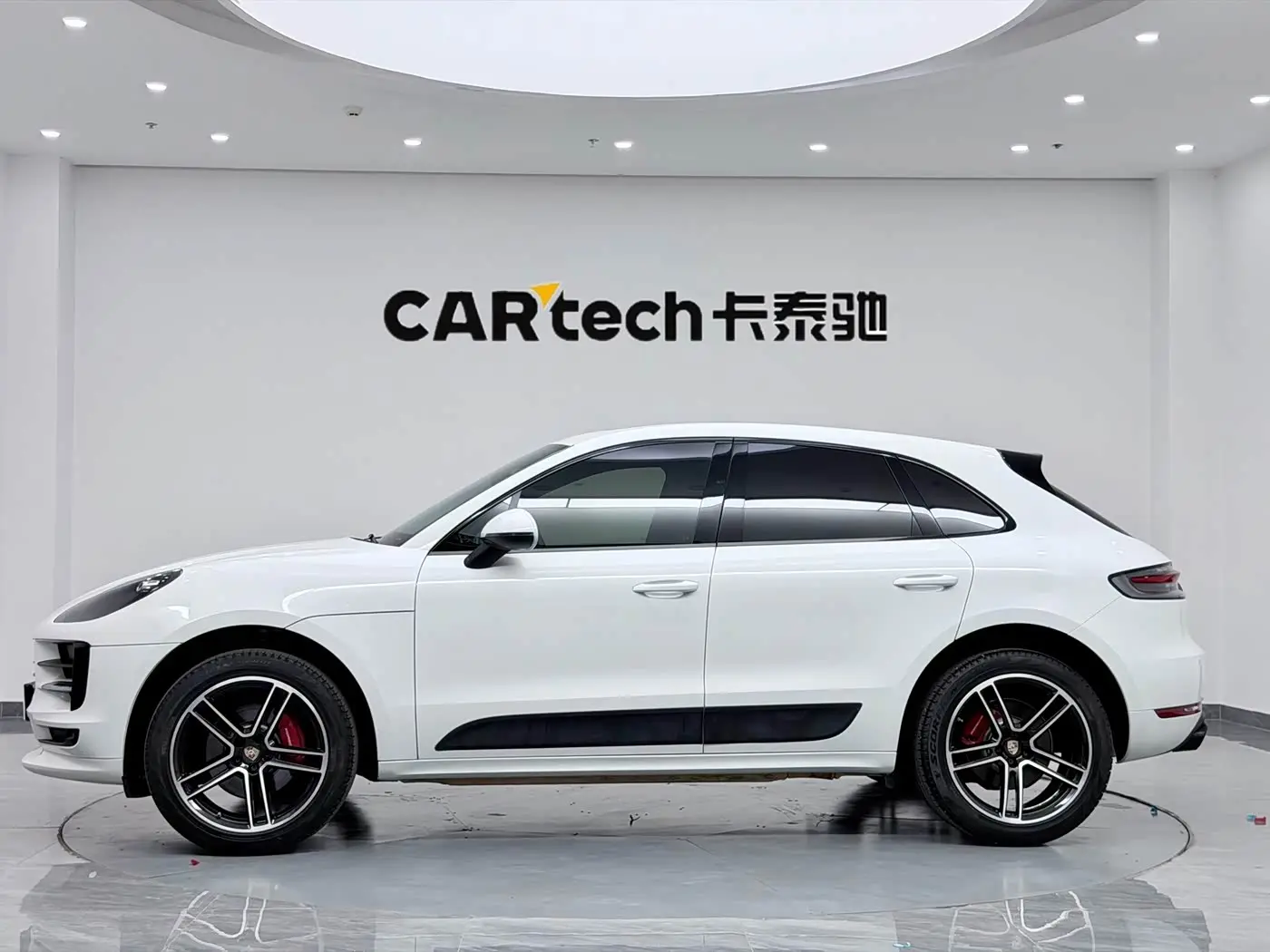 Porsche Macan 2021 — Photo 4/20