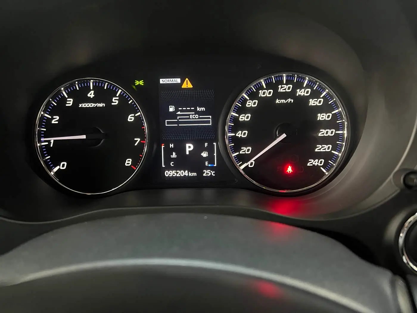 Mitsubishi Outlander 2021 — Şəkil 19/19