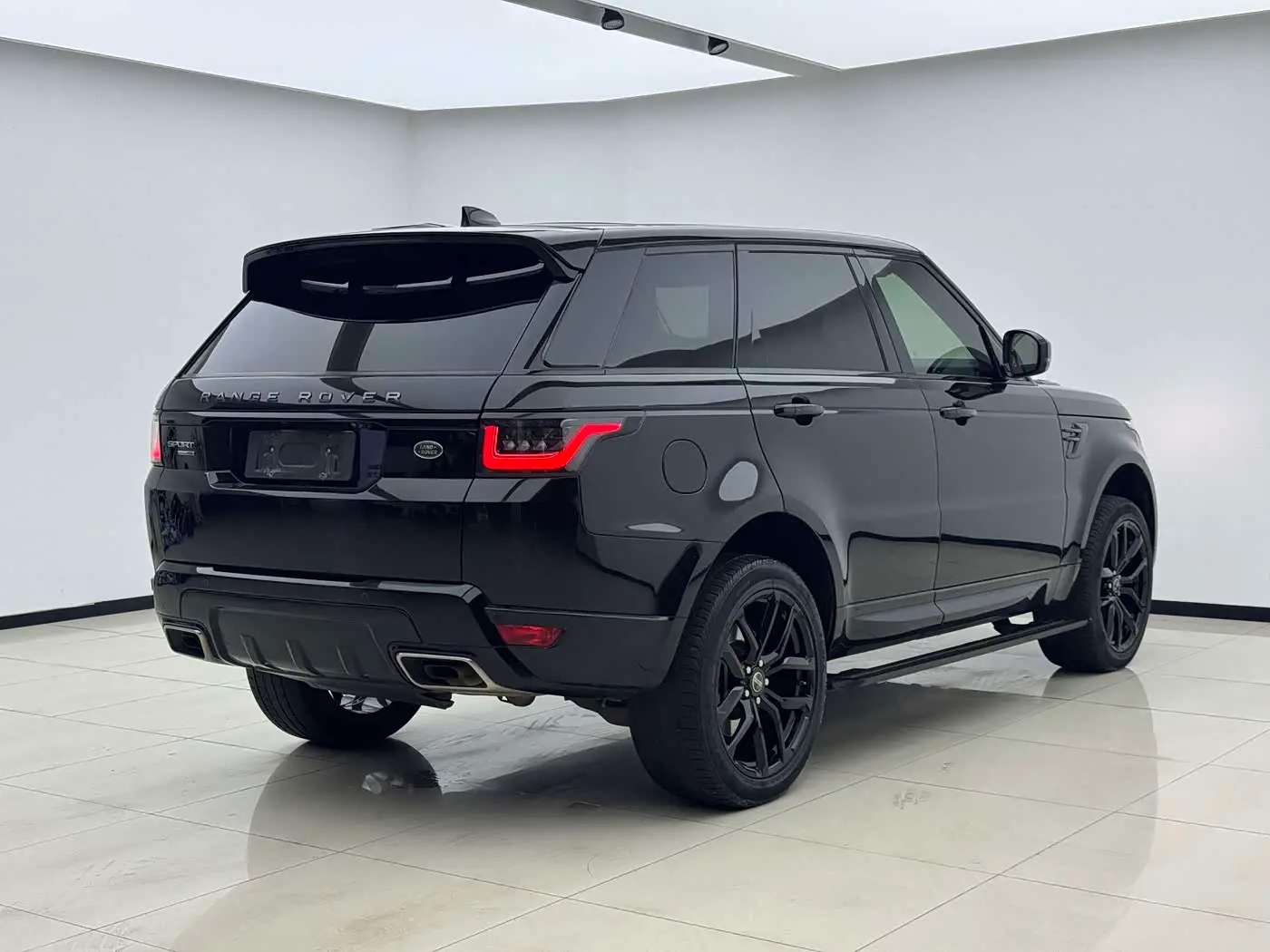 Land Rover Range Rover Sport 2019 — Photo 13/13