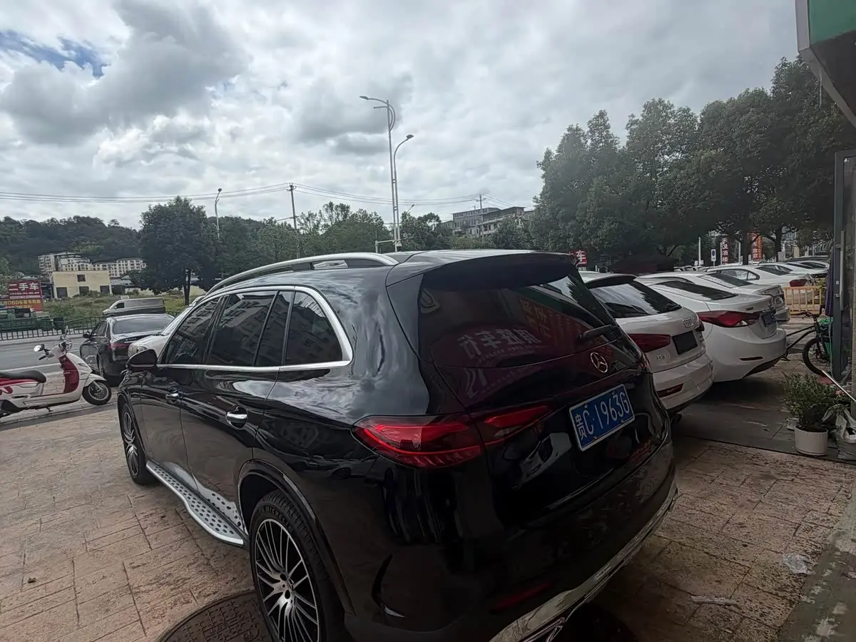 Mercedes-Benz GLC 2024 — Photo 3/9