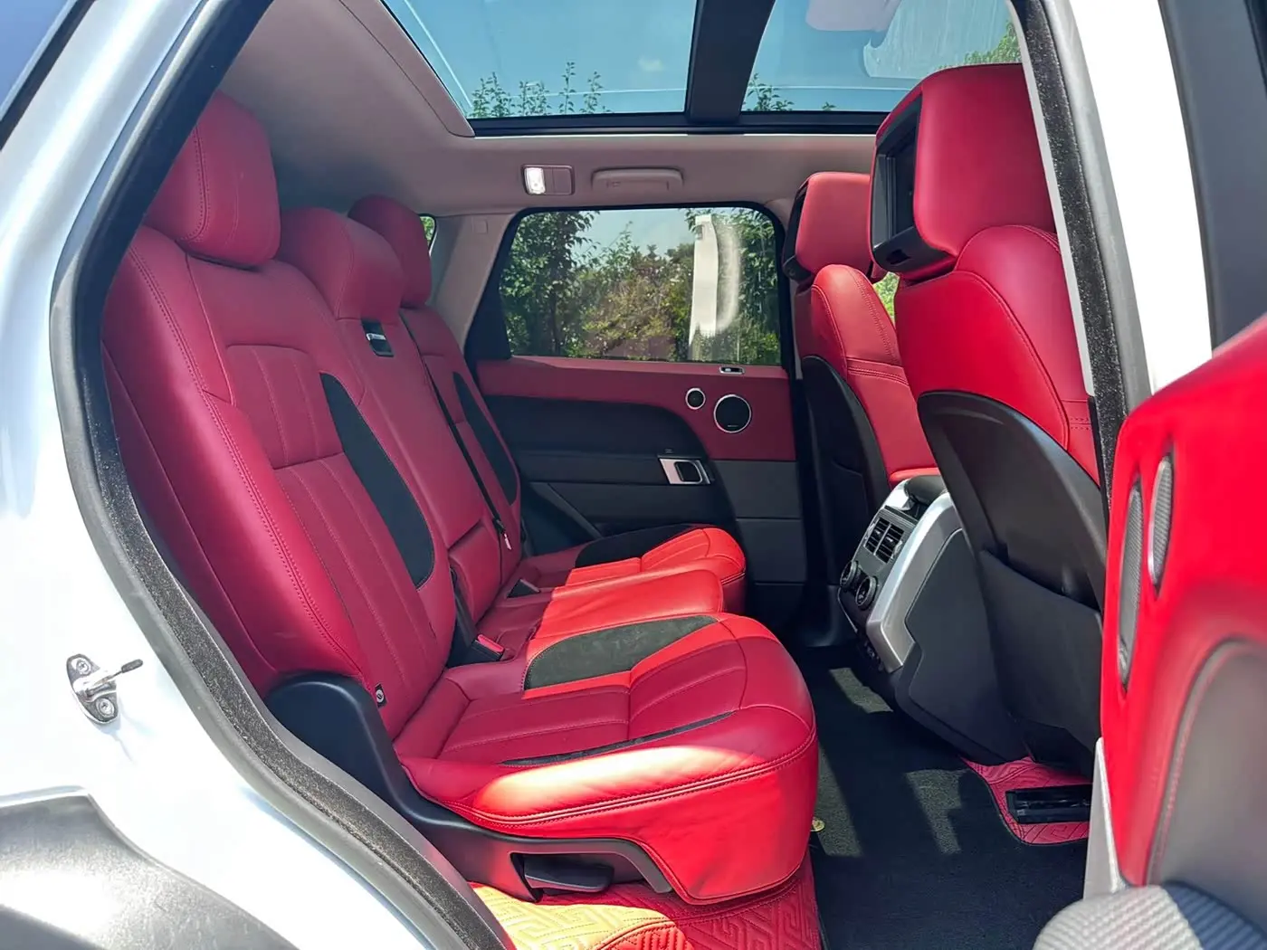 Land Rover Range Rover Sport 2020 — Фото 9/13