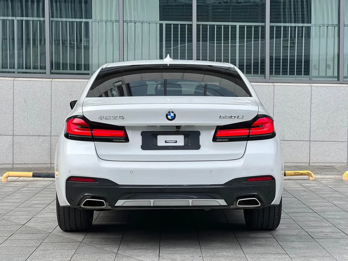 BMW 5 Series 2022 — Şəkil 5/20