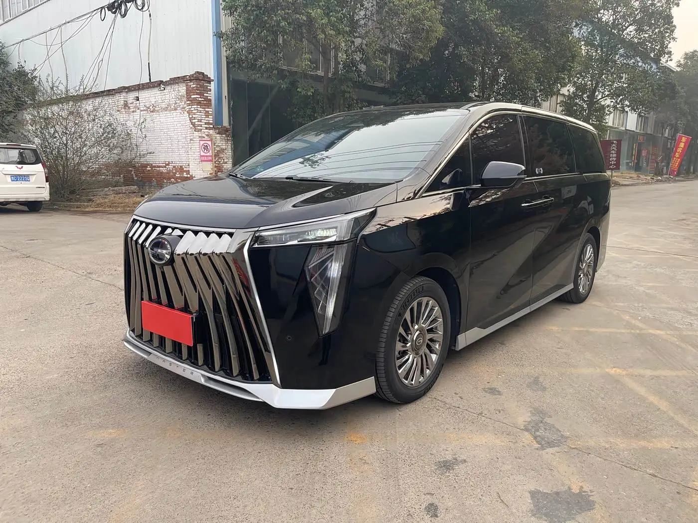 GAC Trumpchi Trumpchi M8 2025 — Фото 1/8