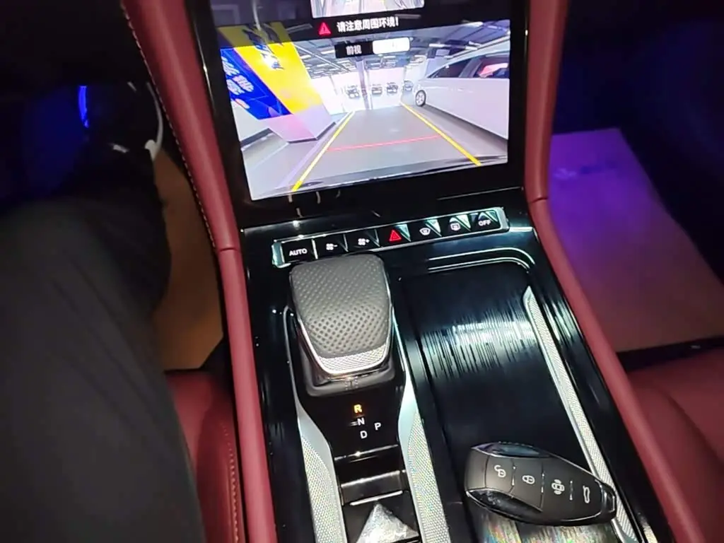 Hongqi H5 PHEV 2026 — Photo 10/20