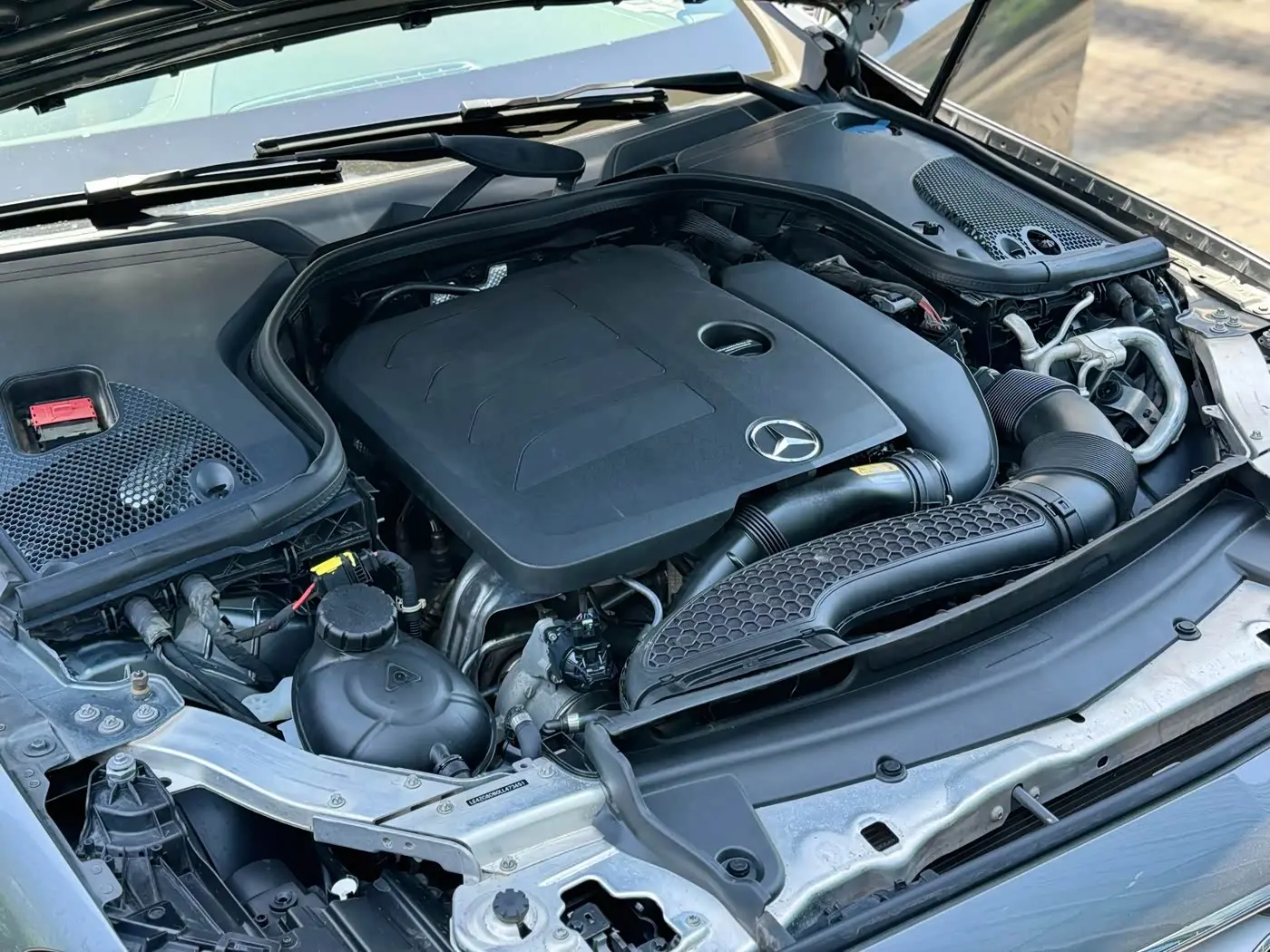 Mercedes-Benz E-Class 2020 — Photo 16/20