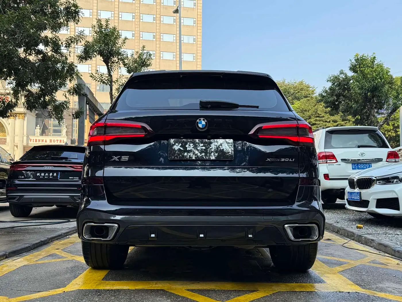 BMW X5 2023 — Photo 5/20