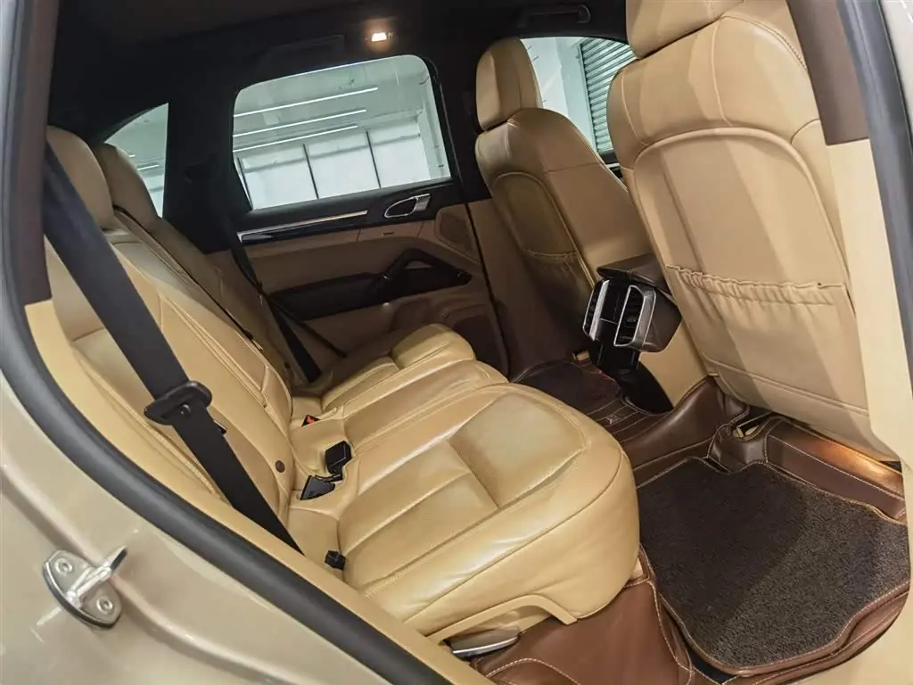 Porsche Cayenne 2018 — Şəkil 11/19