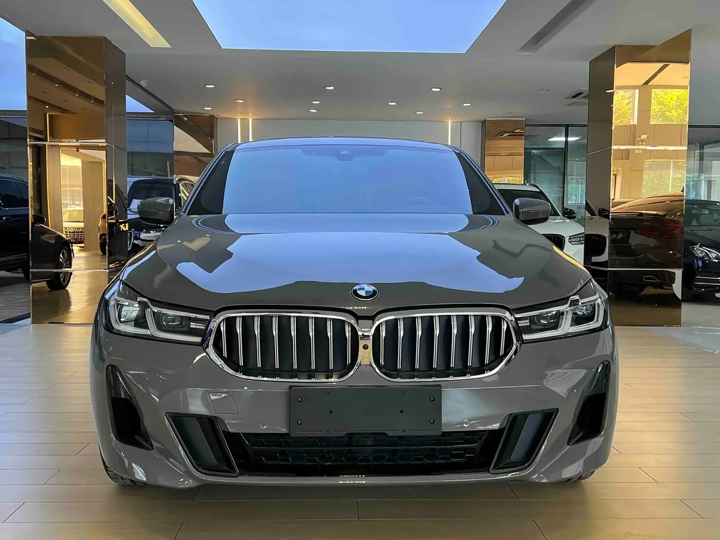 BMW 6 Series GT 2022 — Фото 2/11