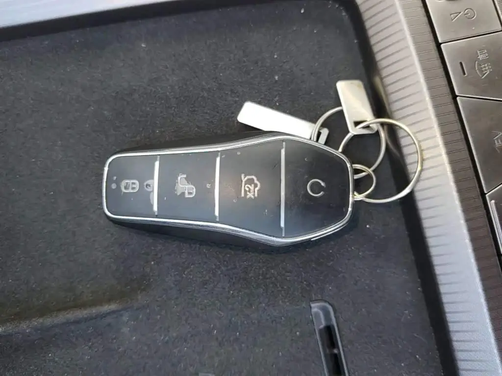 BYD Han L 2026 — Photo 17/20