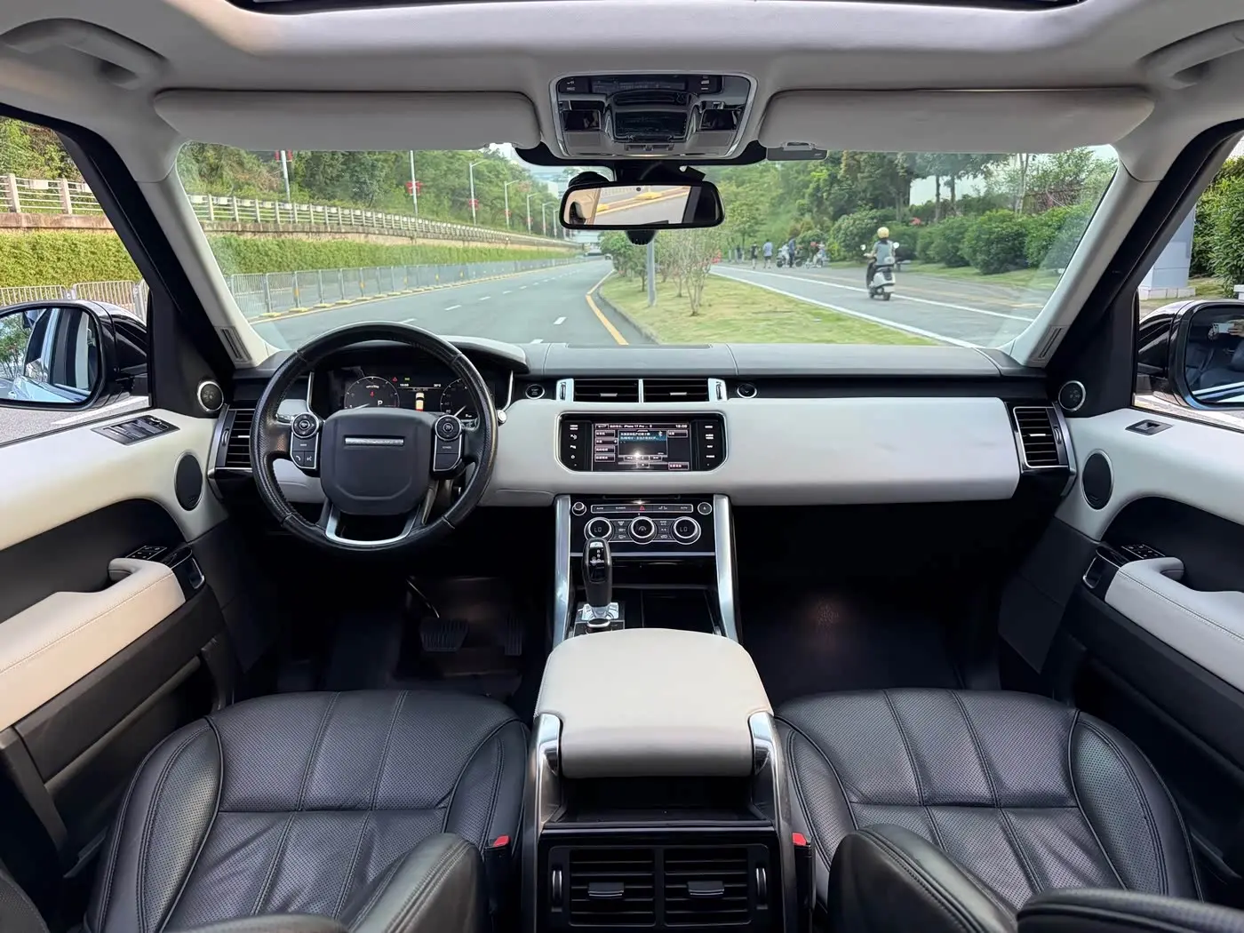 Land Rover Range Rover Sport 2014 — Photo 4/11