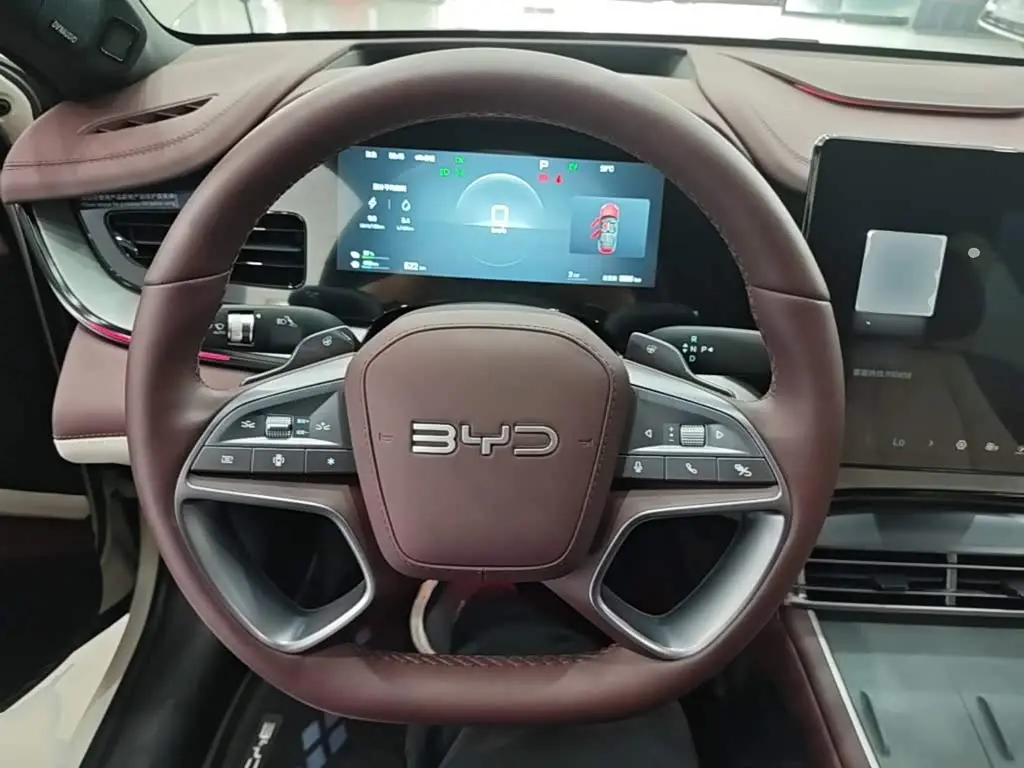 BYD Seal 07 DM-i 2025 — Фото 7/20