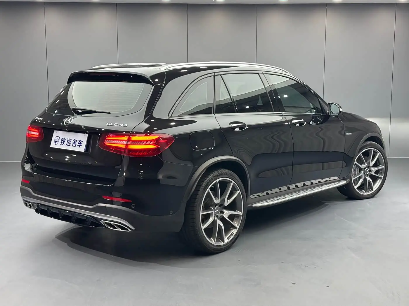 Mercedes-Benz GLC AMG 2018 — Photo 4/20