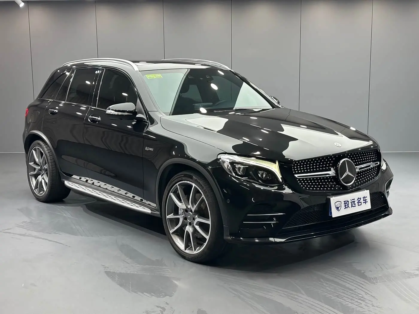 Mercedes-Benz GLC AMG 2018 — Photo 3/20
