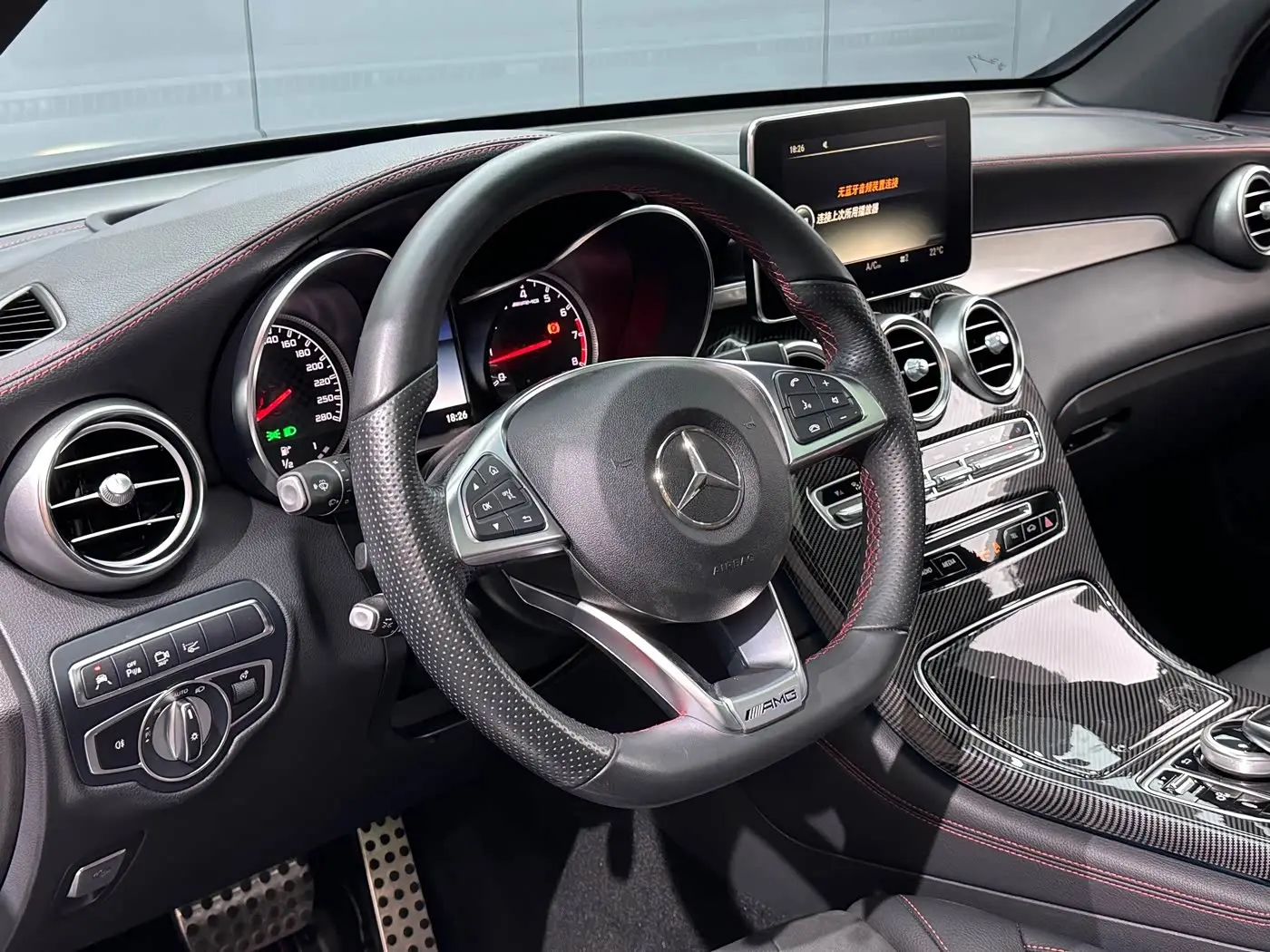 Mercedes-Benz GLC AMG 2018 — Photo 10/20