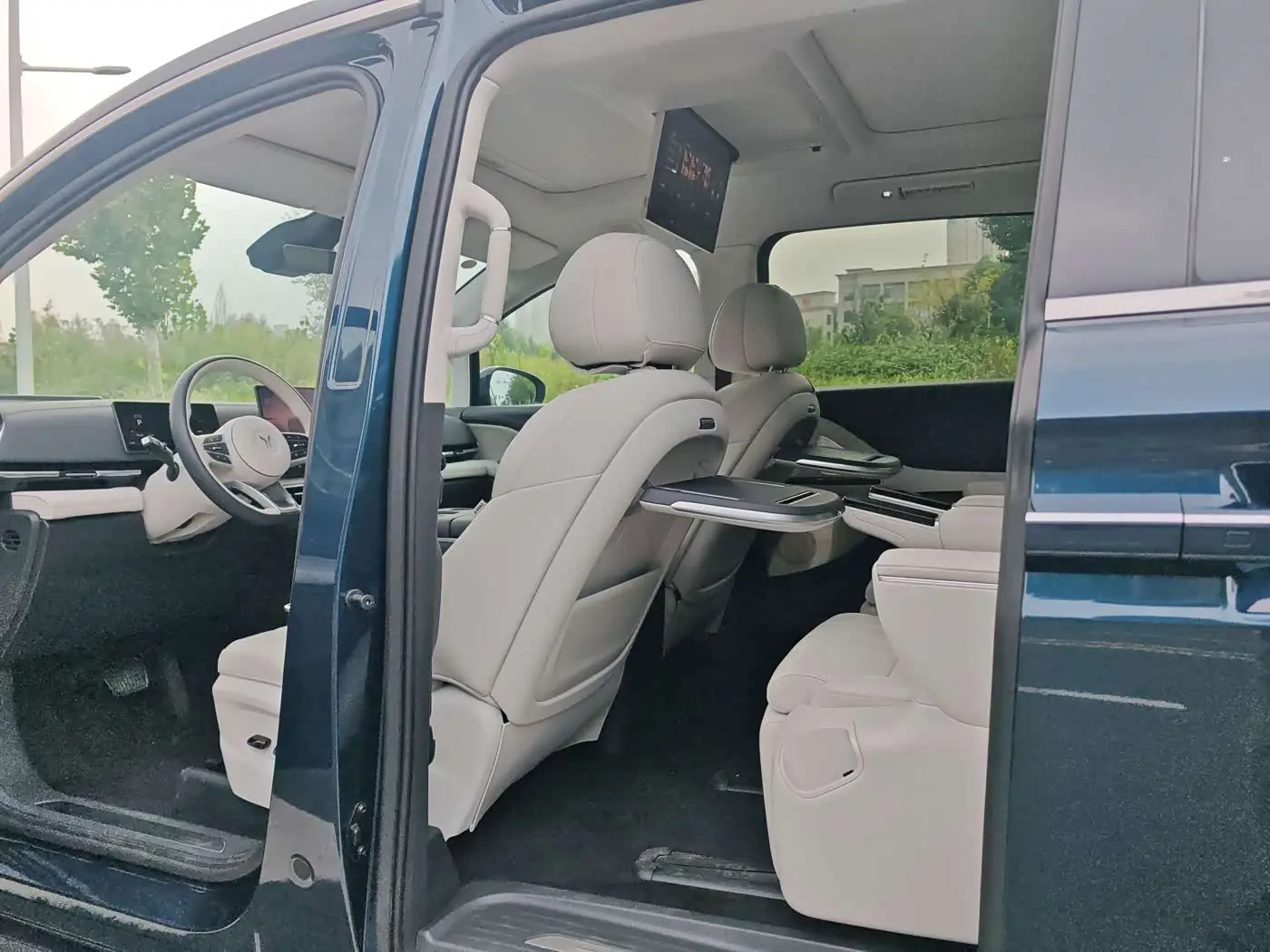 Voyah Auto Voyah Dreamer 2025 — Photo 16/20