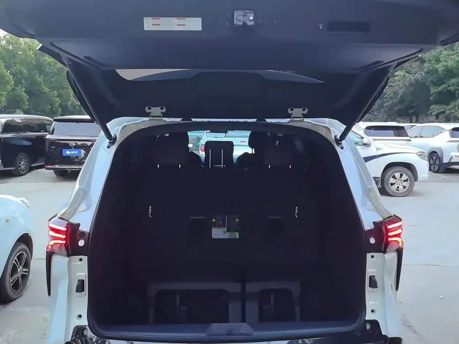 Toyota Sienna 2024 — Photo 4/16