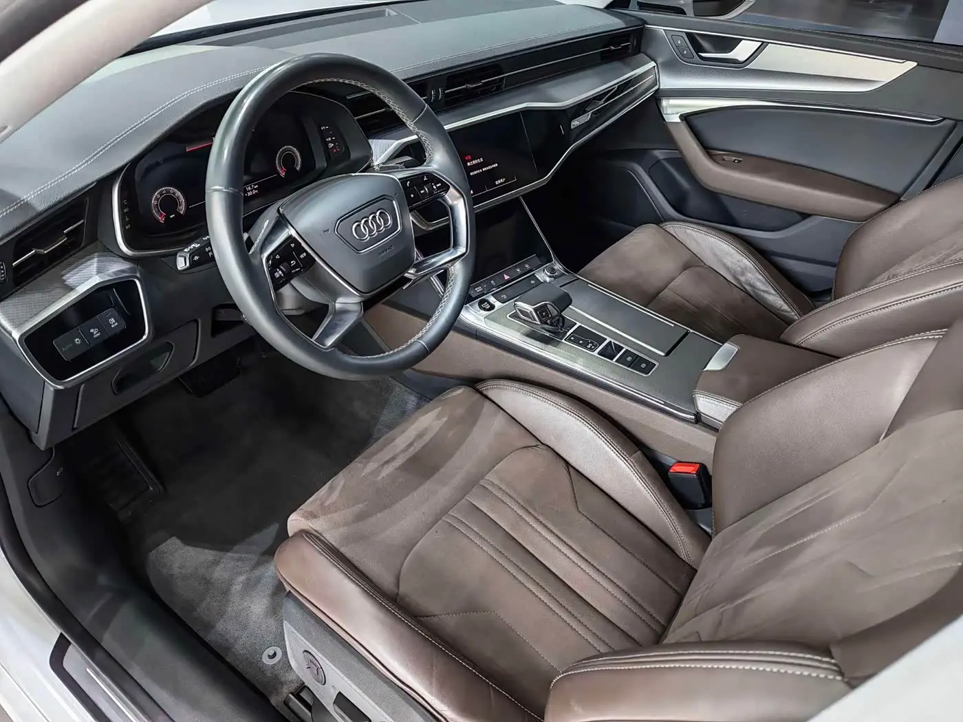 Audi A7L 2023 — ფოტო 5/20