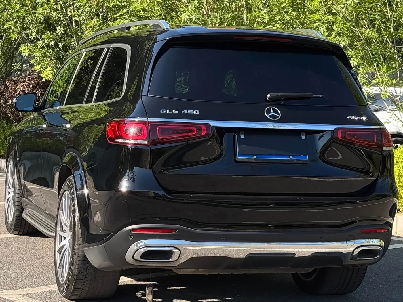 Mercedes-Benz GLS 2022 — Photo 5/17