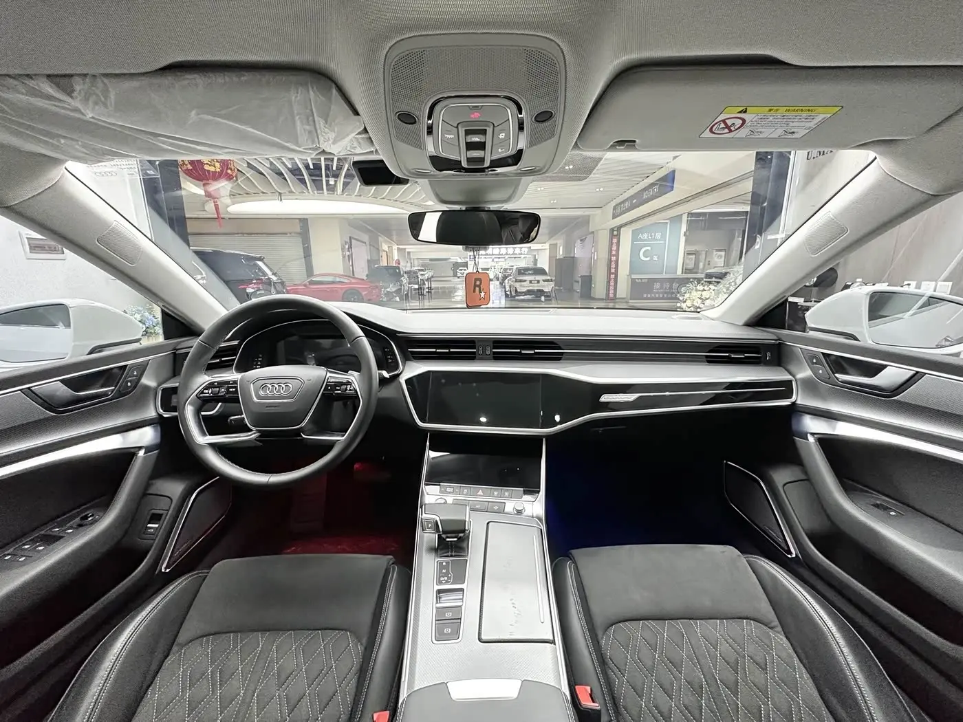 Audi A7L 2023 — Şəkil 9/20