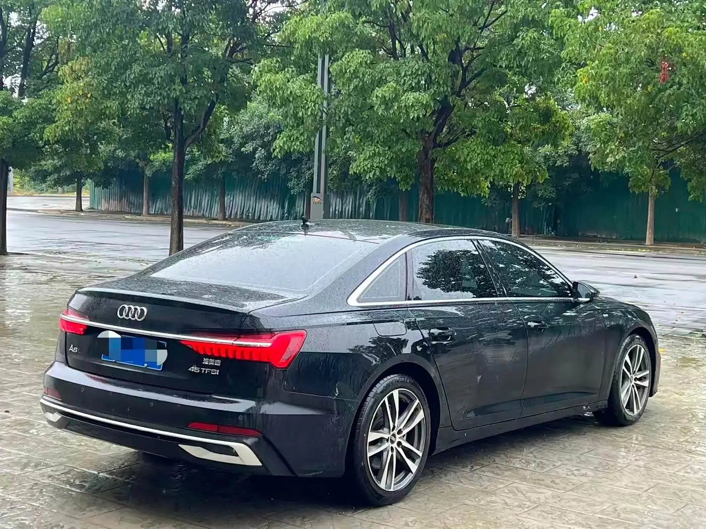 Audi A6L 2023 — Фото 8/9