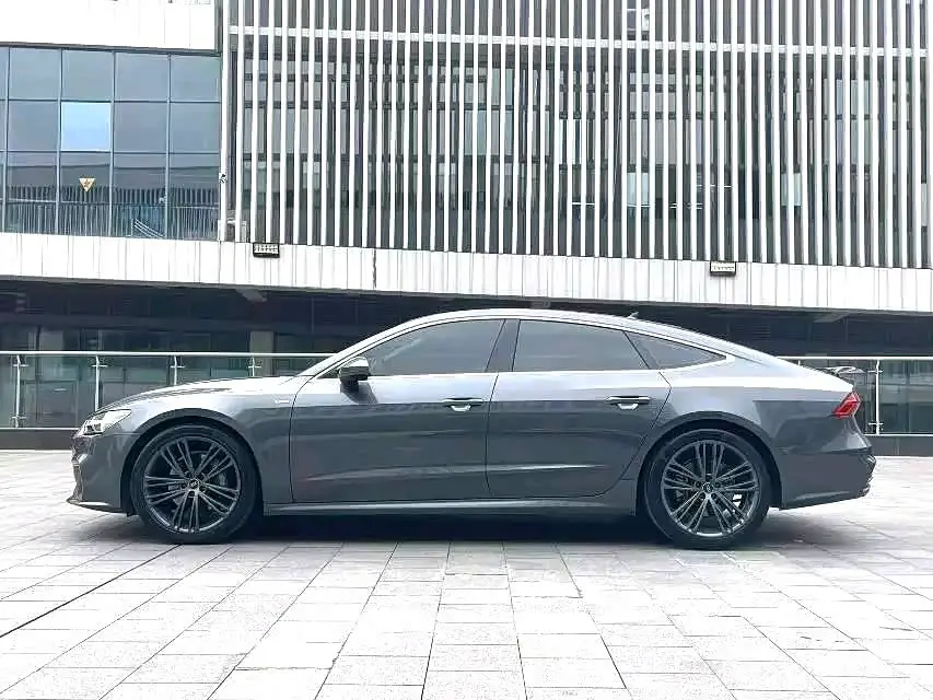 Audi A7 2023 — Фото 3/7