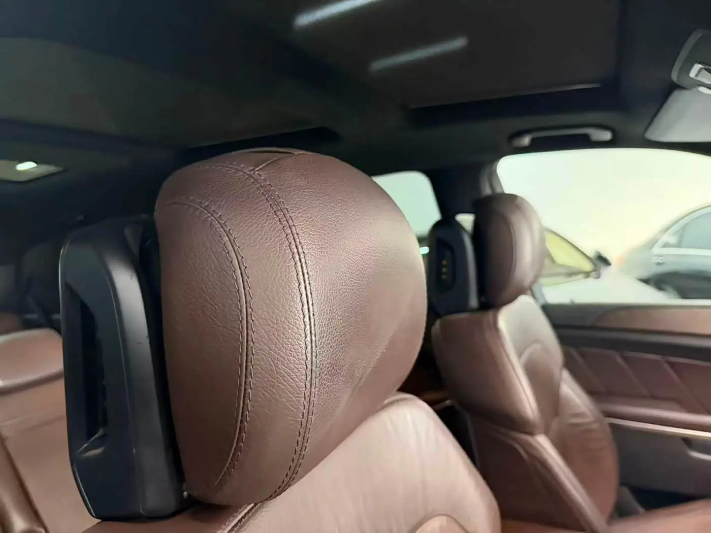Mercedes-Benz GL-Class 2014 — Photo 9/15