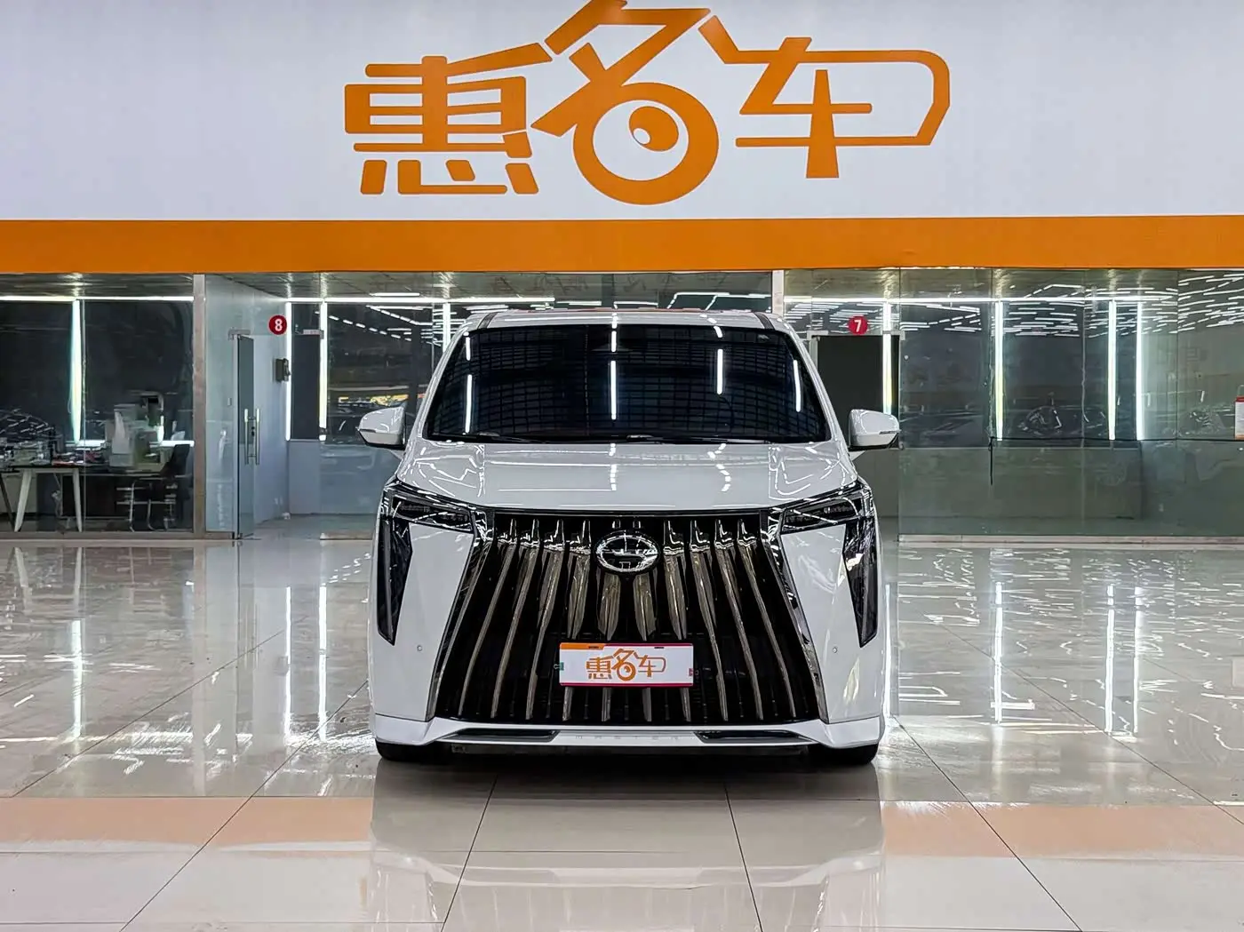 GAC Trumpchi Trumpchi M8 2023 — Photo 2/20
