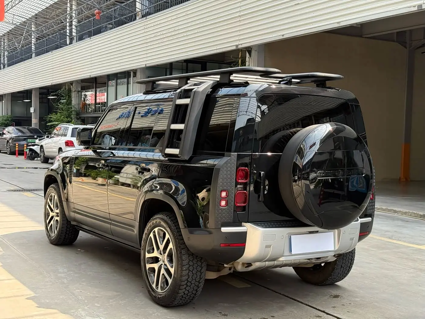 Land Rover Defender 2023 — Şəkil 12/14