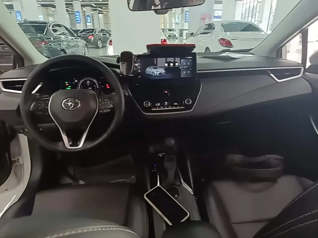 Toyota Corolla 2024 — Photo 10/20