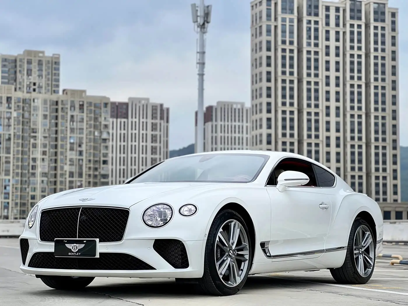 Bentley Continental, 2024