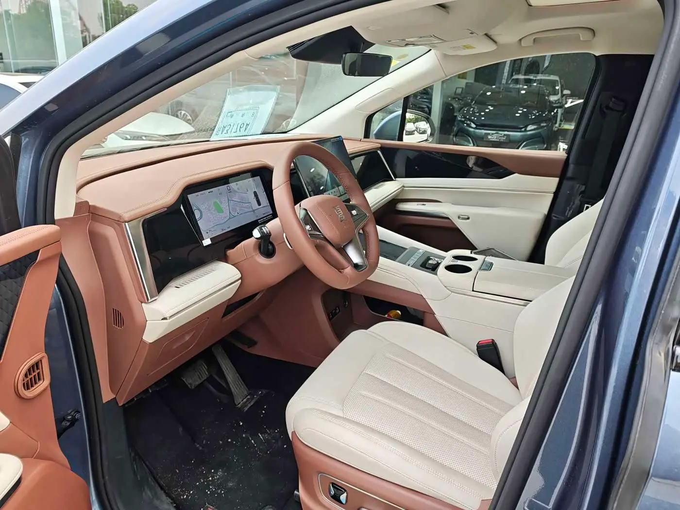 BYD Xia 2025 — Photo 8/9