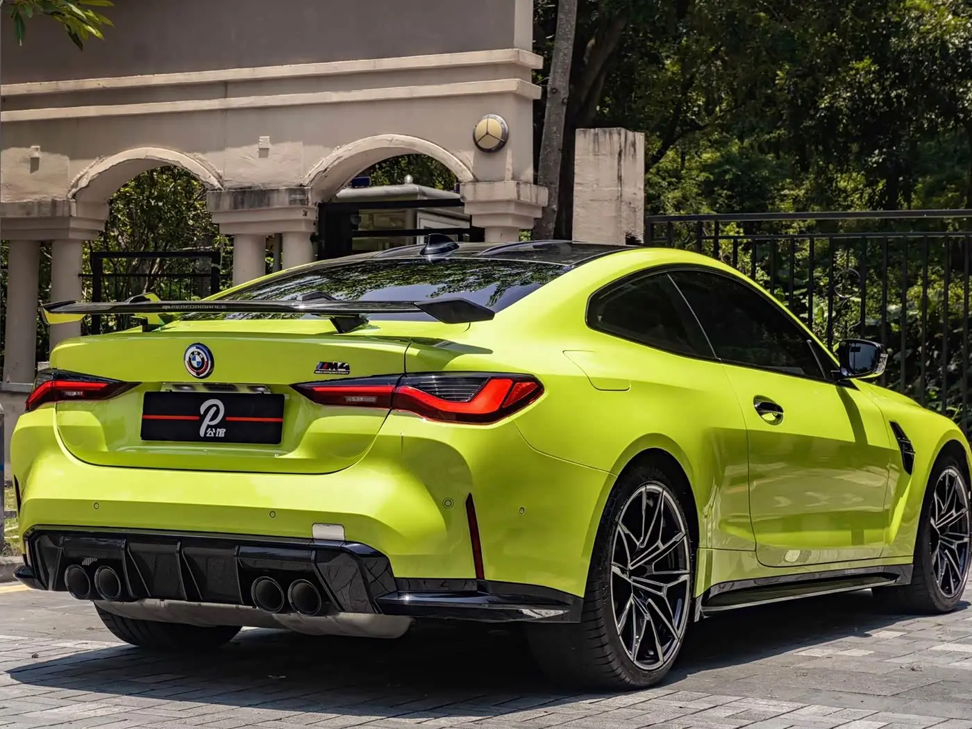BMW M4 2022 — Photo 6/20