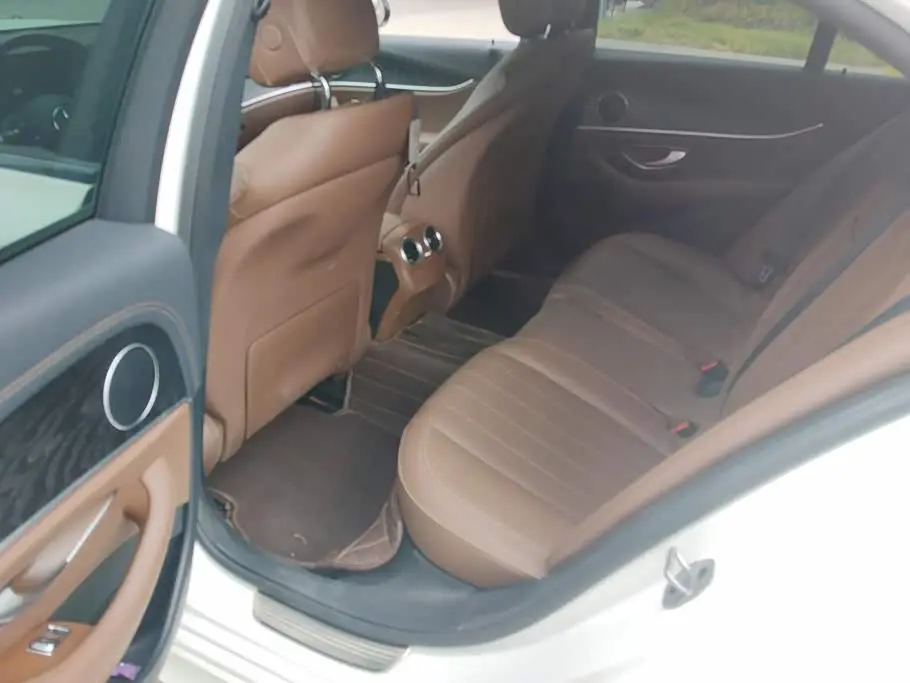 Mercedes-Benz E-Class 2022 — Şəkil 11/16