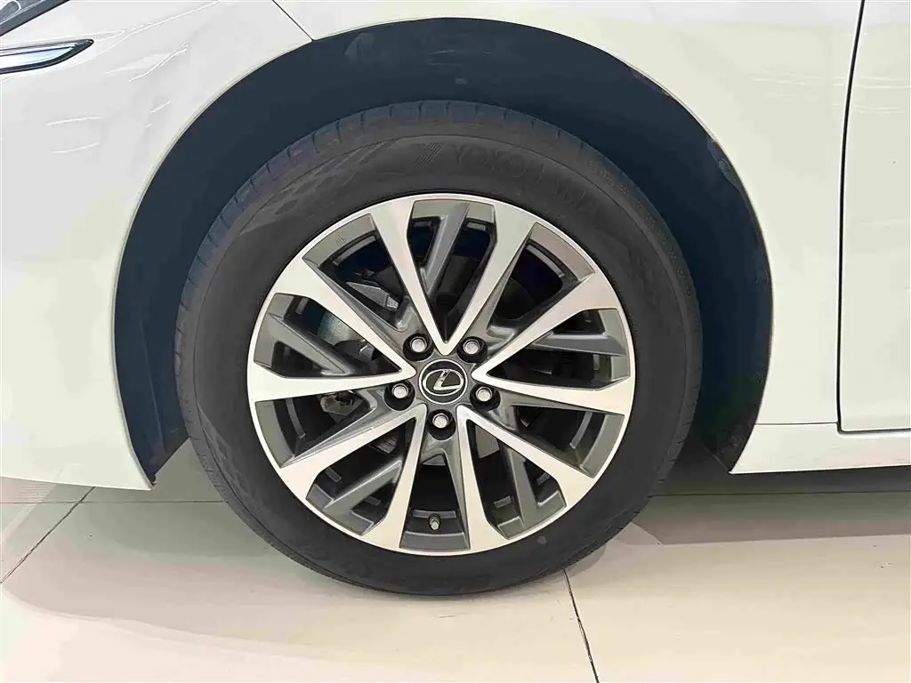 Lexus ES 2026 — ფოტო 4/20