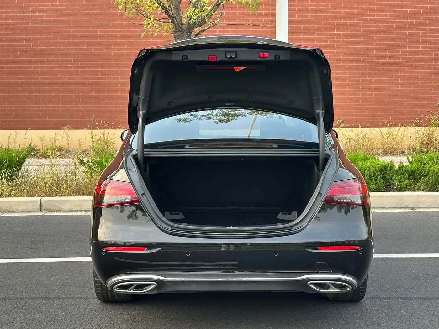 Mercedes-Benz E-Class 2022 — Фото 9/20