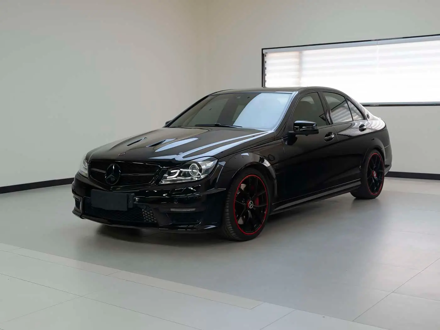 Mercedes-Benz C-Class AMG 2014 — Фото 1/17