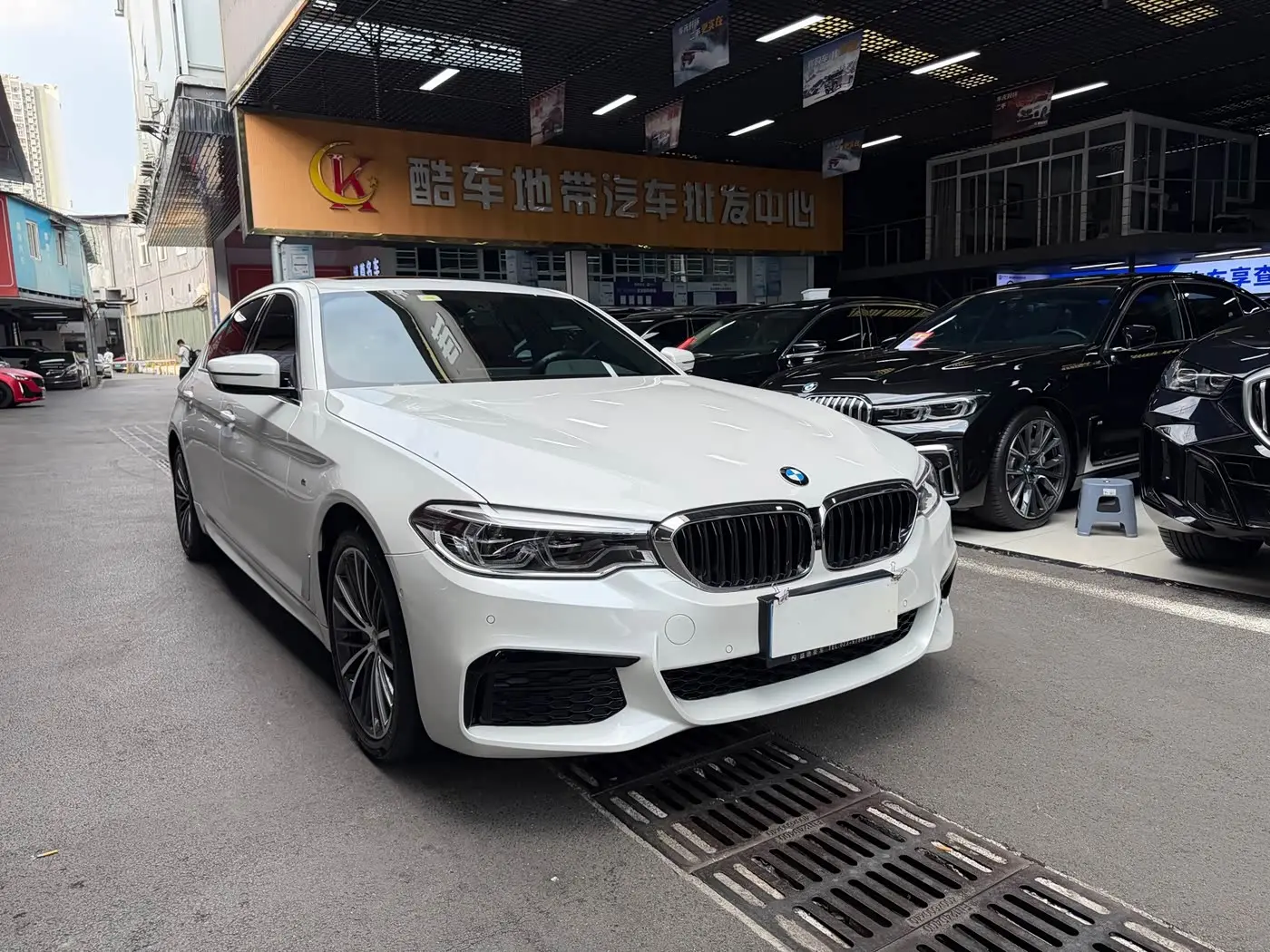 BMW 5 Series 2020 — Photo 3/20