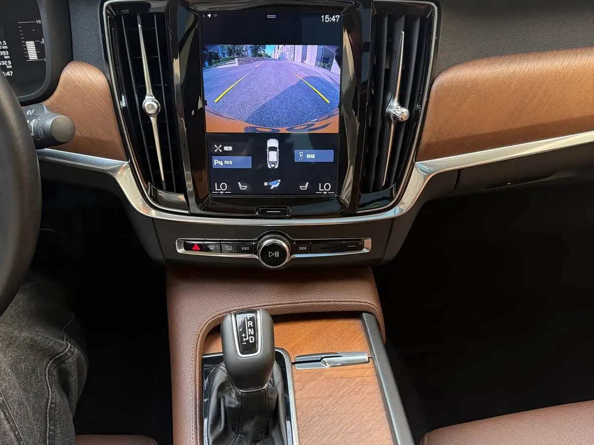 Volvo S90 2019 — Фото 14/20