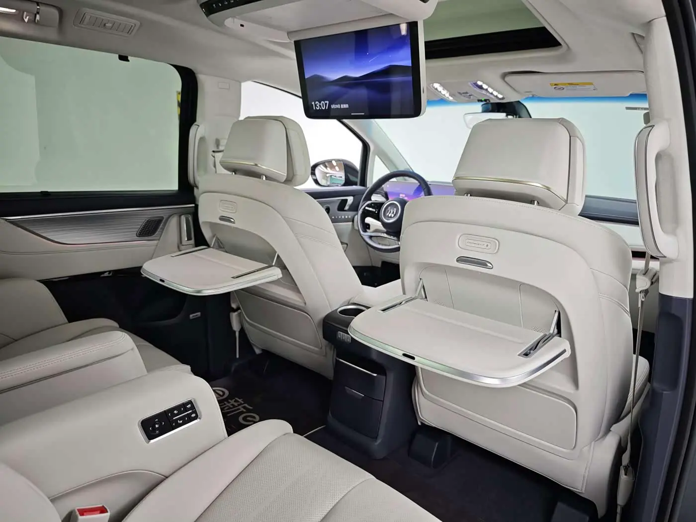 Buick GL8 New Energy 2025 — Şəkil 17/20