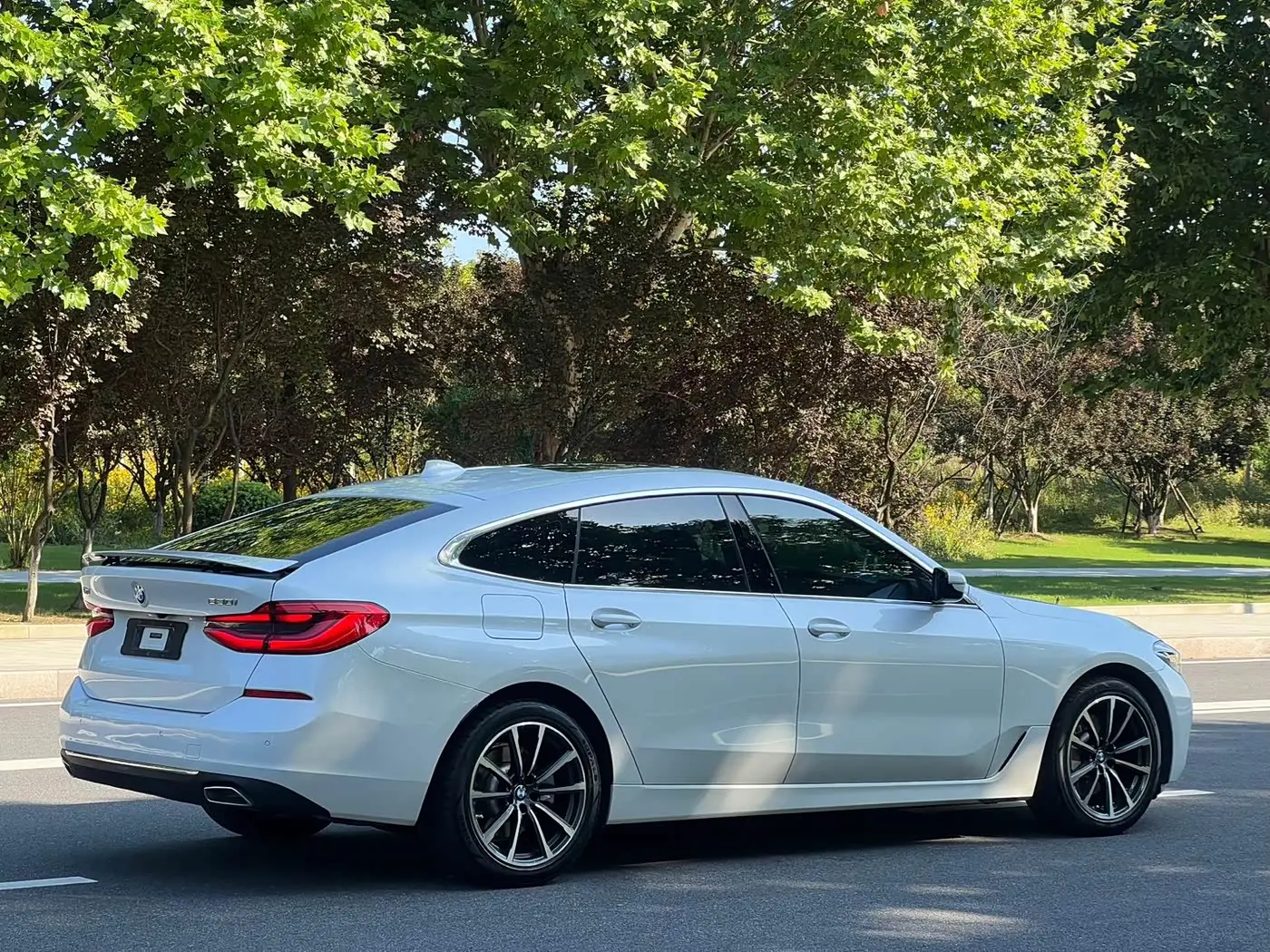 BMW 6 Series GT 2021 — Şəkil 7/9
