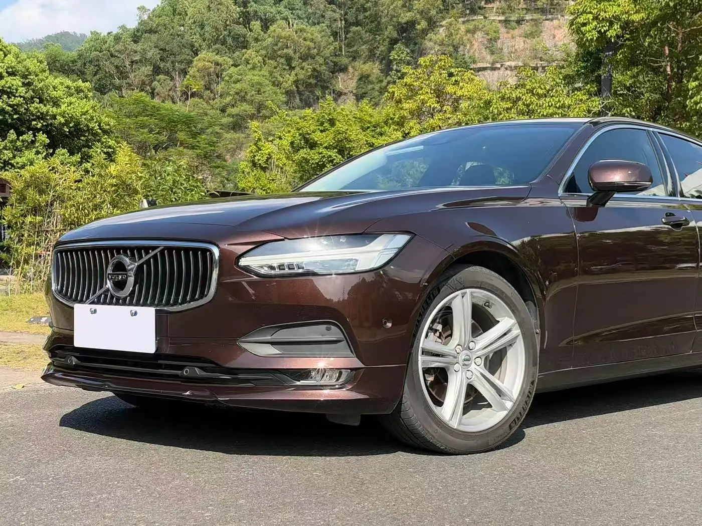 Volvo S90 2017 — Фото 16/16