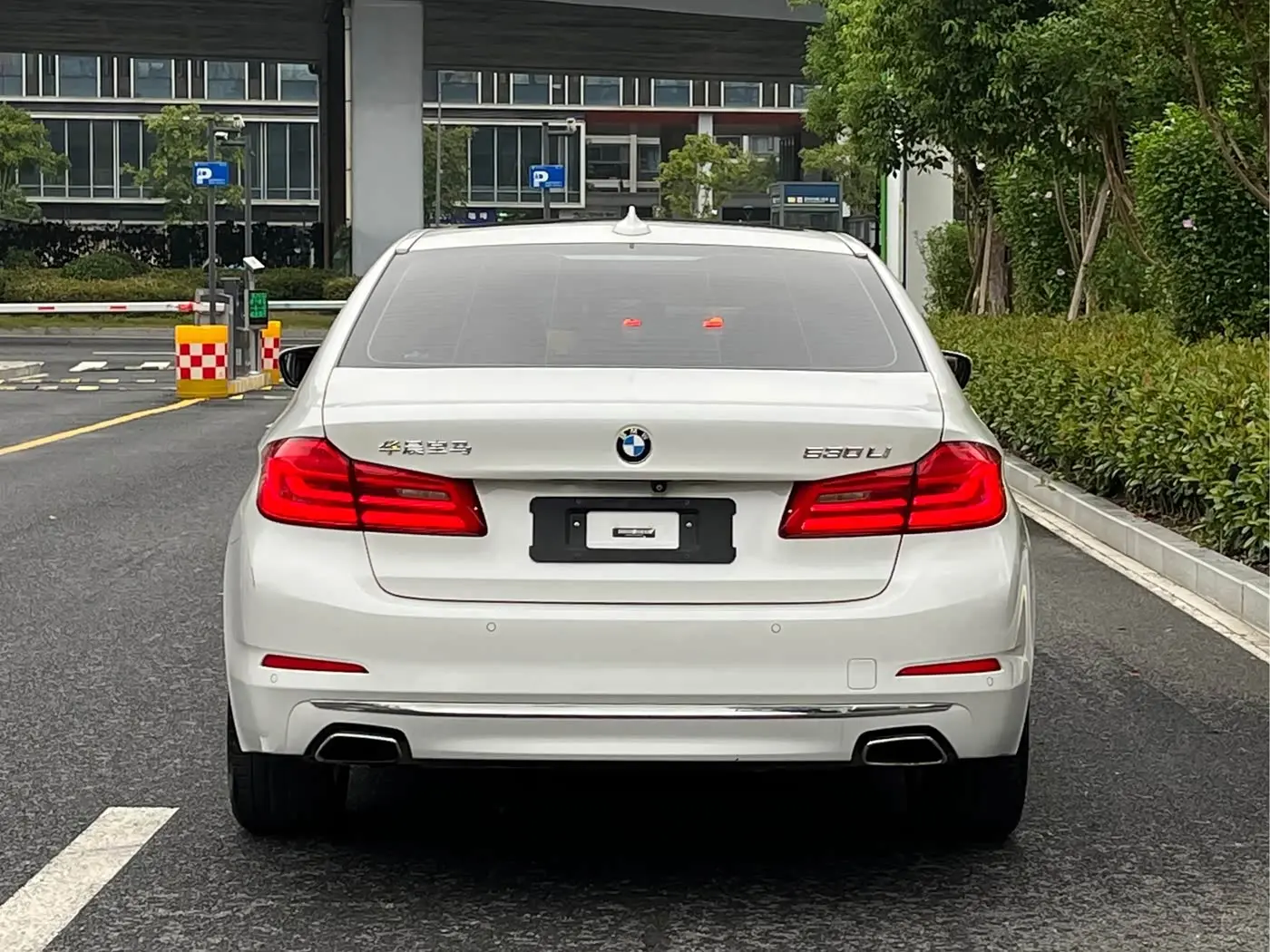 BMW 5 Series 2020 — Photo 5/19