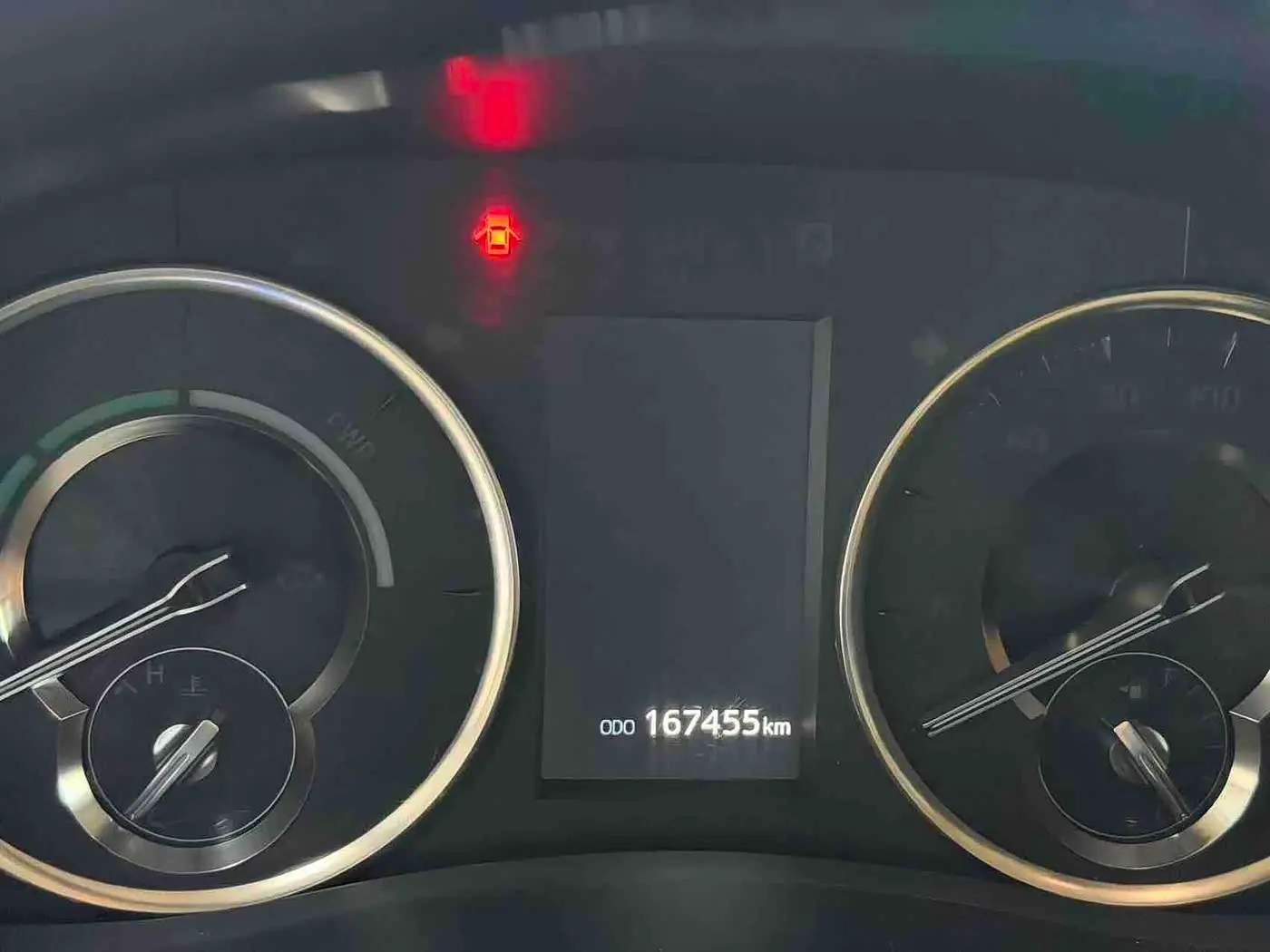 Toyota Vellfire 2021 — ფოტო 12/12