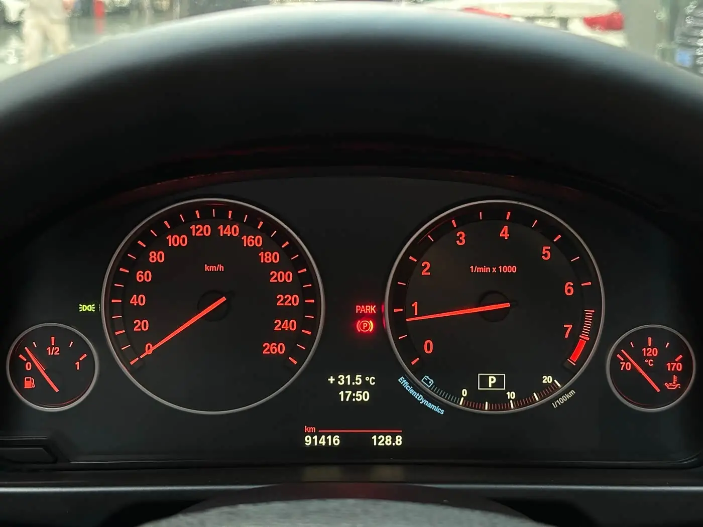 BMW X5 2015 — Şəkil 8/19